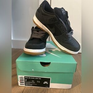 Nike SB dunk low TRD- women size 7